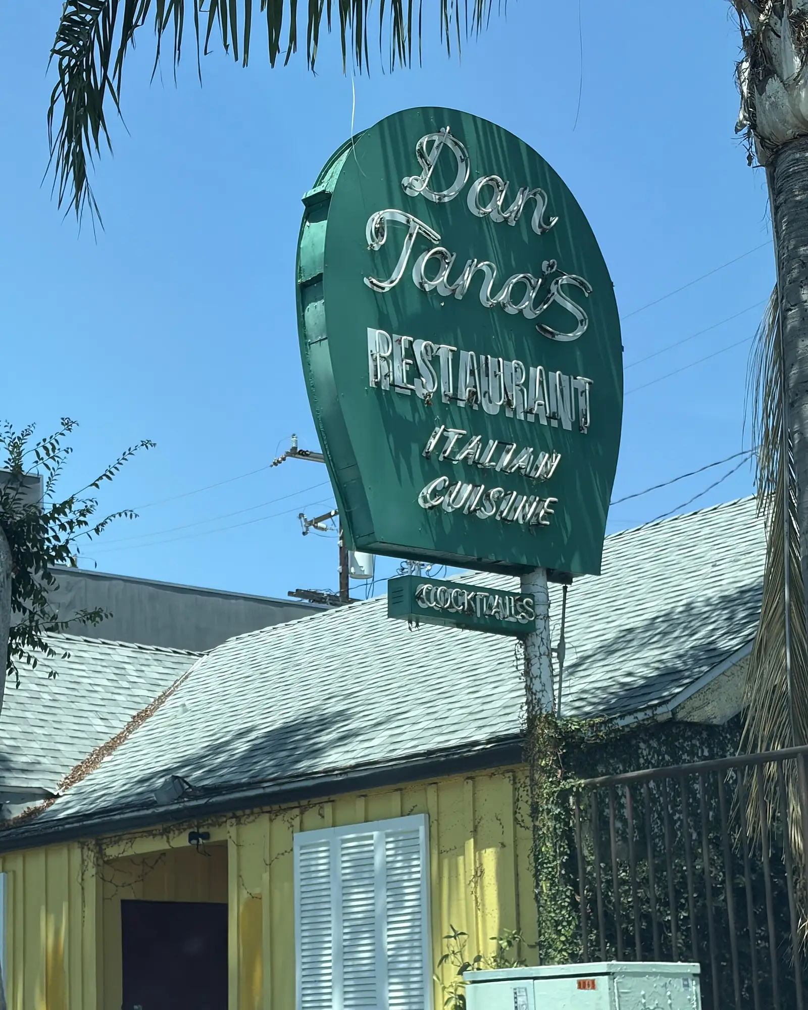 Dan Tana's on Santa Monica Boulevard