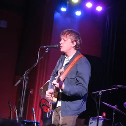 Steve Gunn on stage
